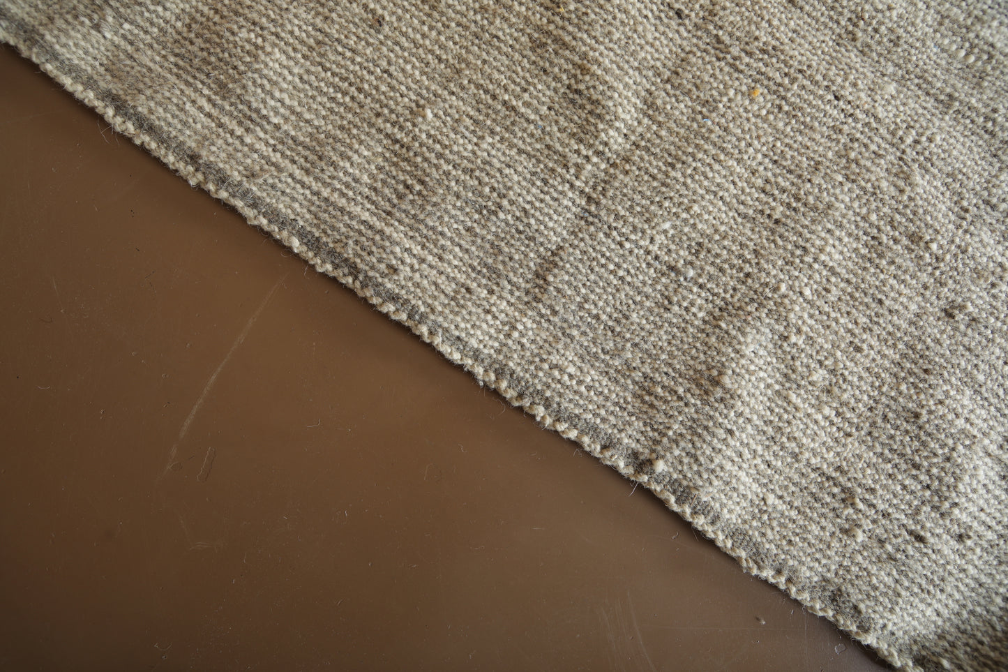 Handmade Moroccan Kilim Rug - Minimal Moroccan Rug - Handwoven Wool Carpet