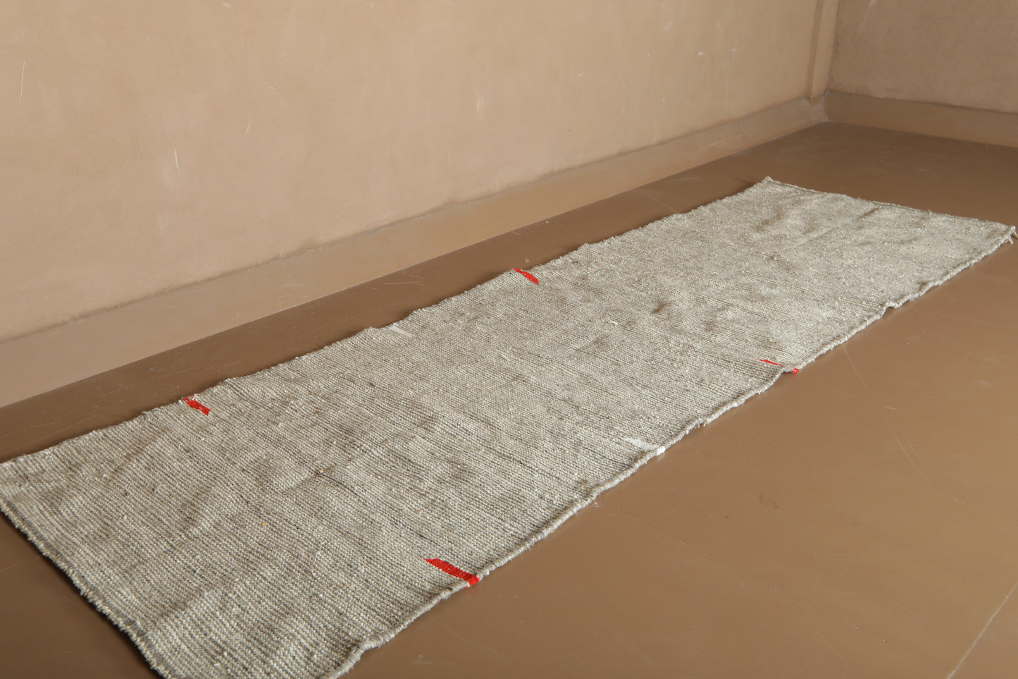 Handmade Moroccan Kilim Rug - Minimal Moroccan Rug - Handwoven Wool Carpet