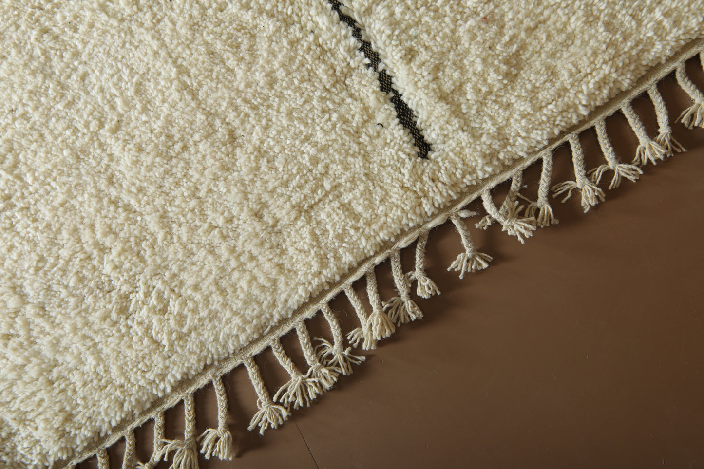 Moroccan Beni Ourain Rug - Modern Ivory & Abstract Nomad Lines - Beatiful Custom rug