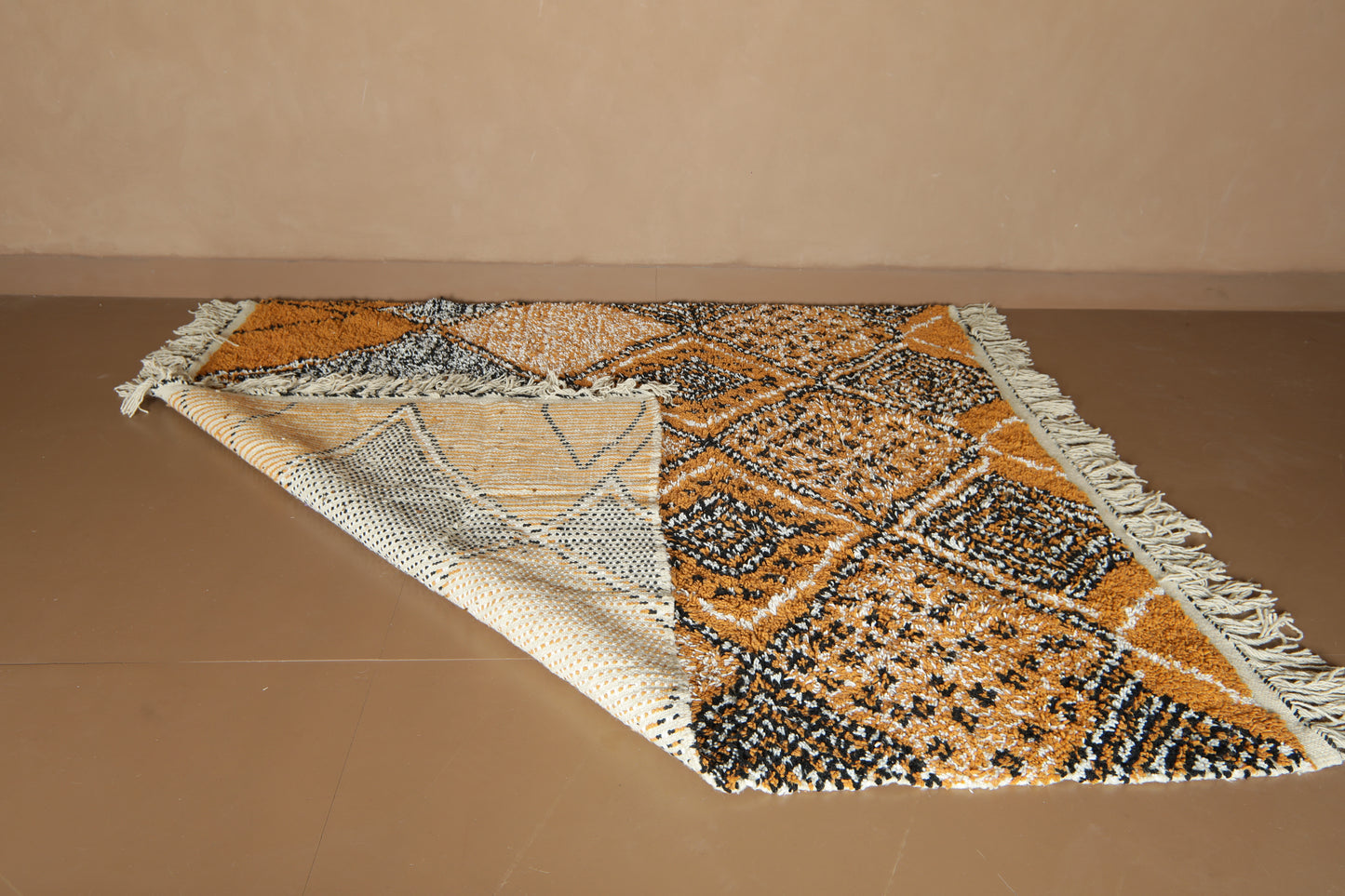 Moroccan Rug with Geometric Elegance - Custom wool Rug - Handcrafted