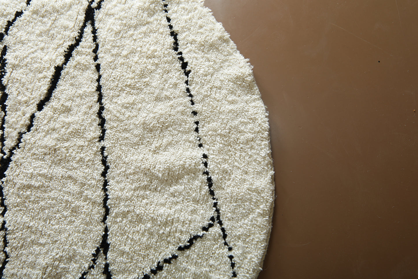 Minimalist Round Rug - Custom Wool rug - Handmade Moroccan Rug