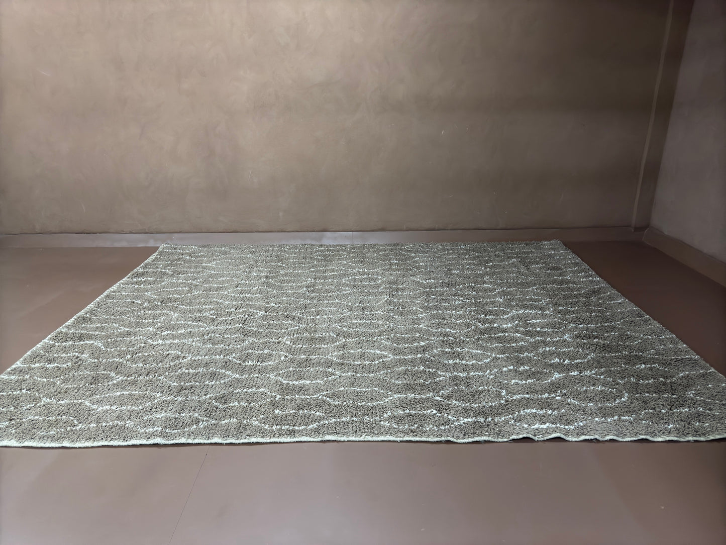 Authentic Handwoven Moroccan Rug – Timeless Artisan Beauty