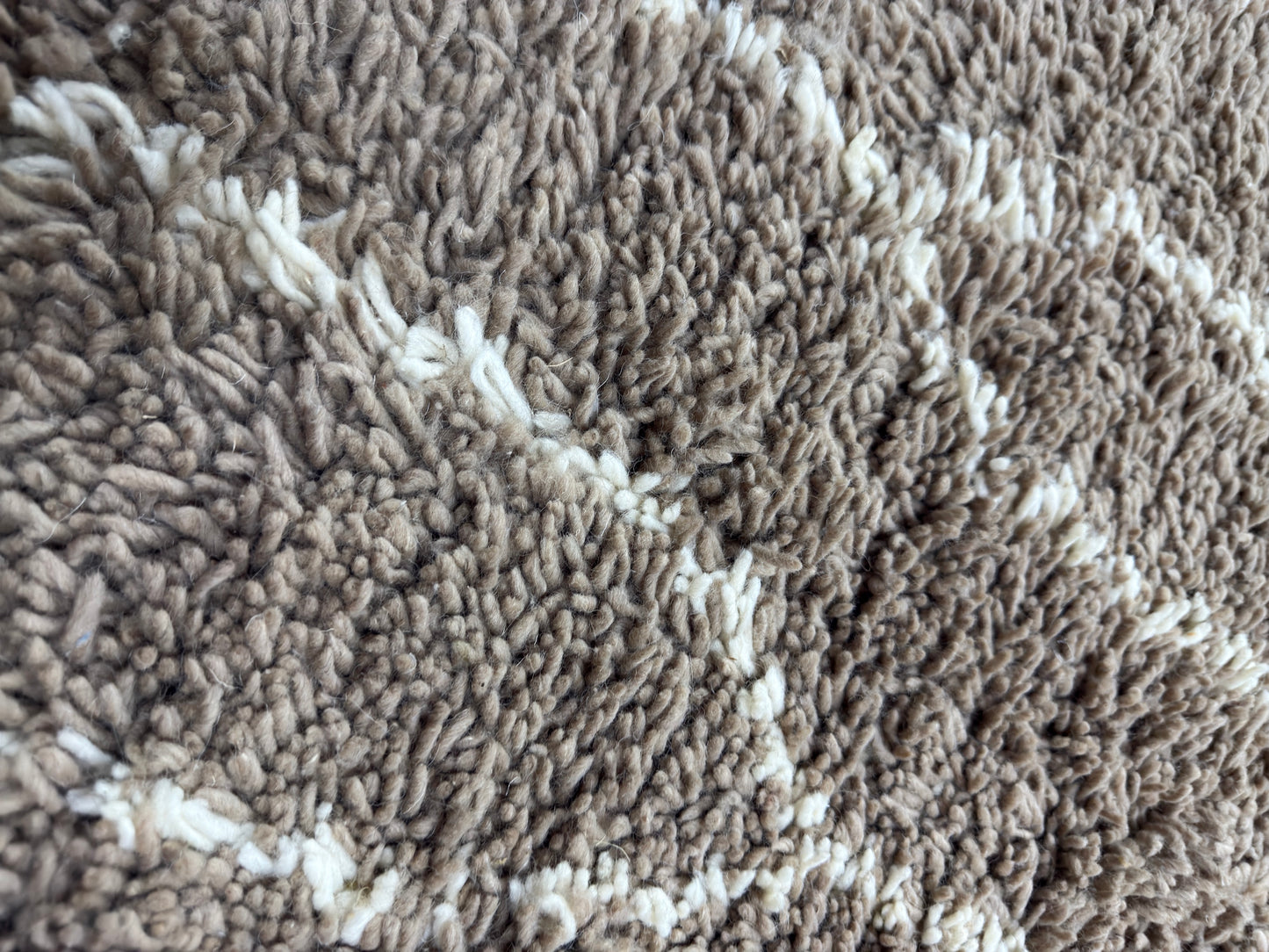 Authentic Handwoven Moroccan Rug – Timeless Artisan Beauty