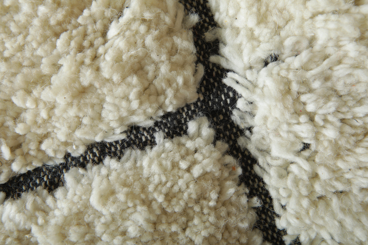 Moroccan Beni Ourain Rug - Modern Ivory & Abstract Nomad Lines - Beatiful Custom rug