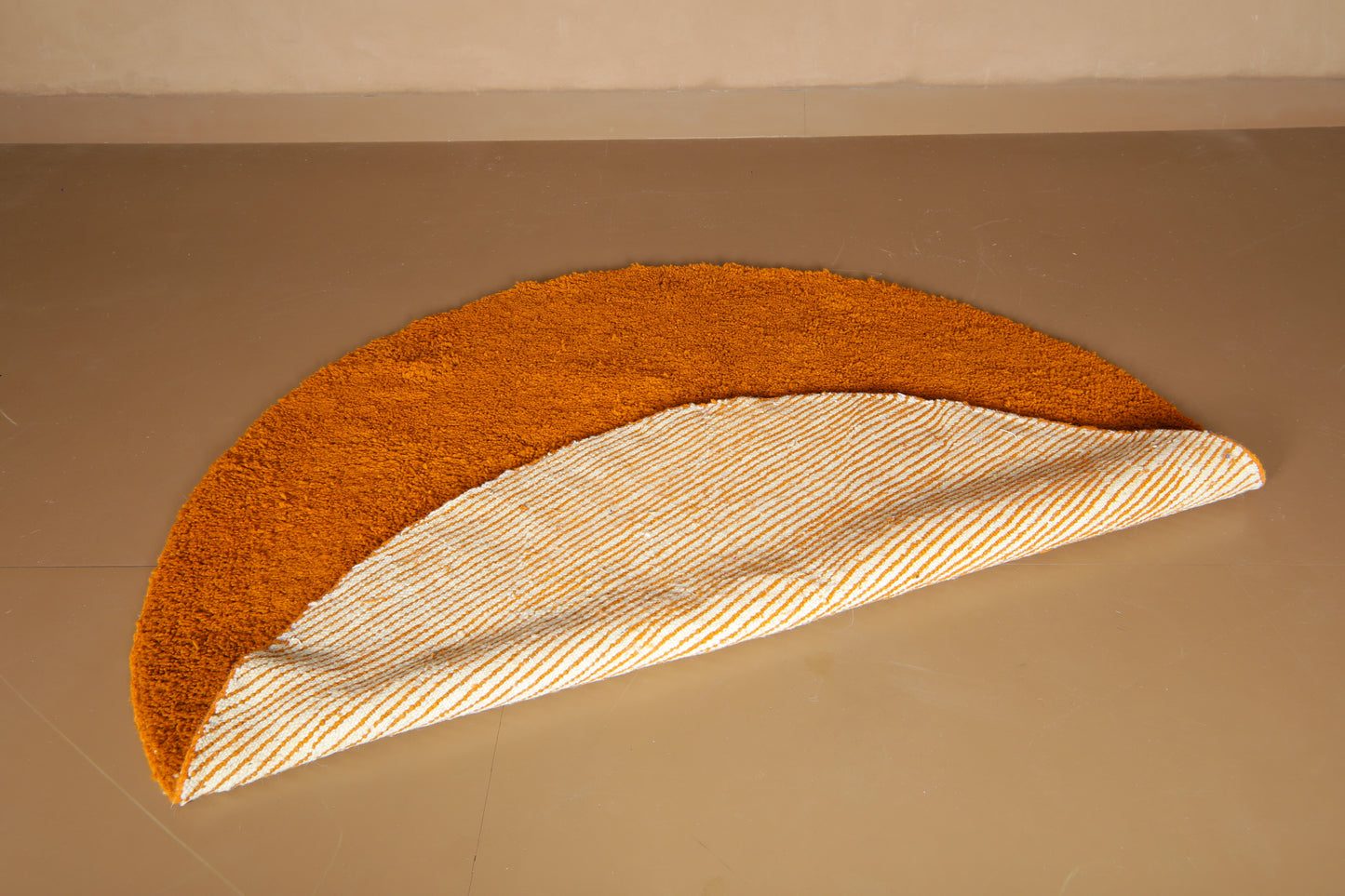 Custom Round Moroccan Rug – Minimalist Burnt Orange Wool