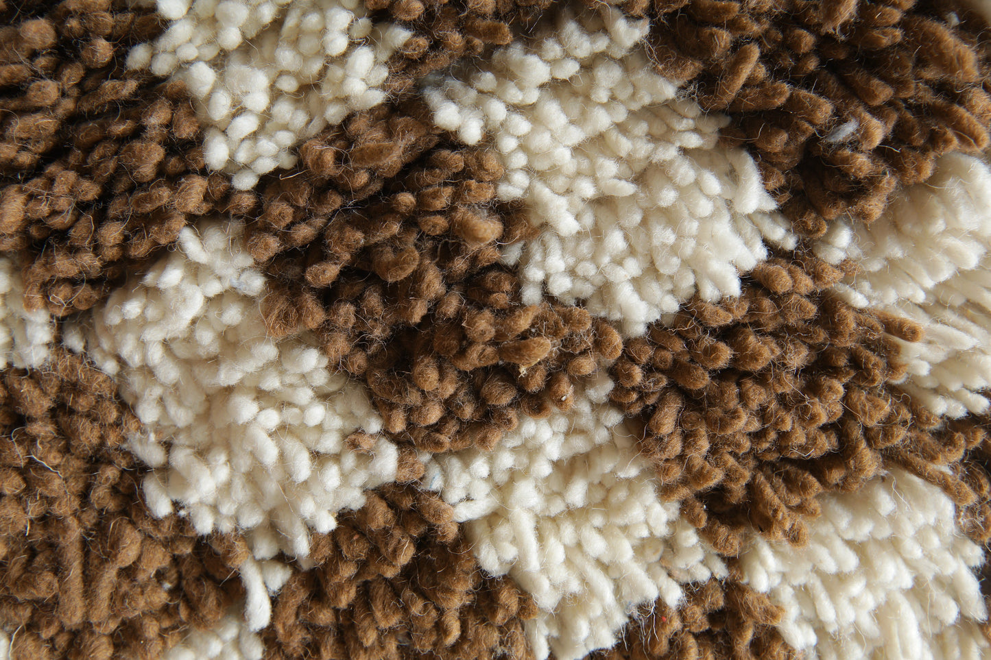 Handmade Moroccan Checkered Rug -Round Wool Rug - Custom Rug