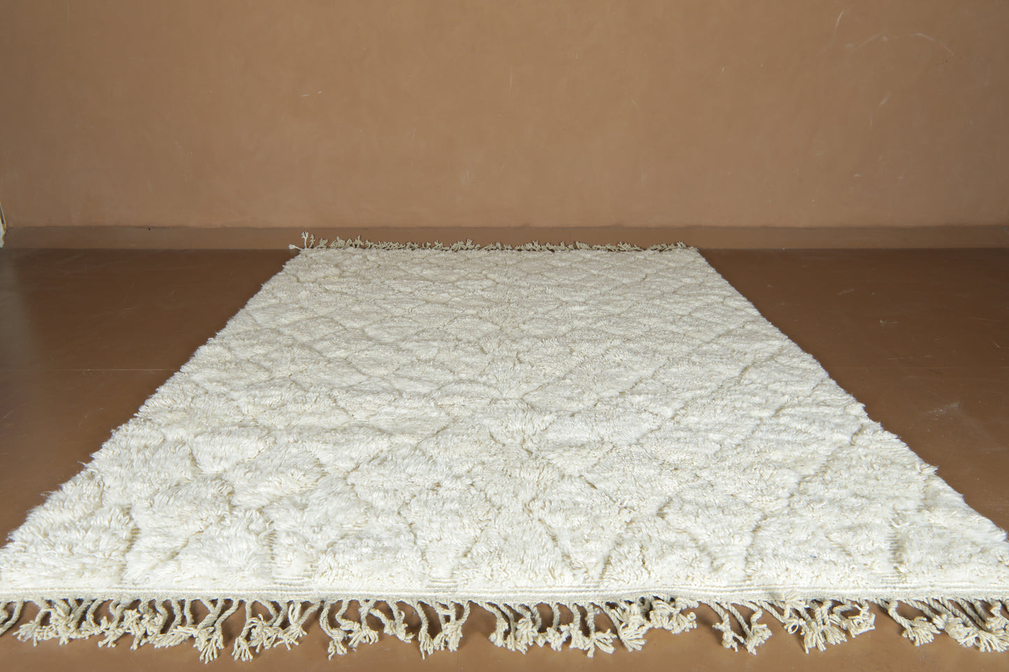 Custom Handwoven Moroccan Rug – Minimalist Cream/White Shaggy Wool Carpet