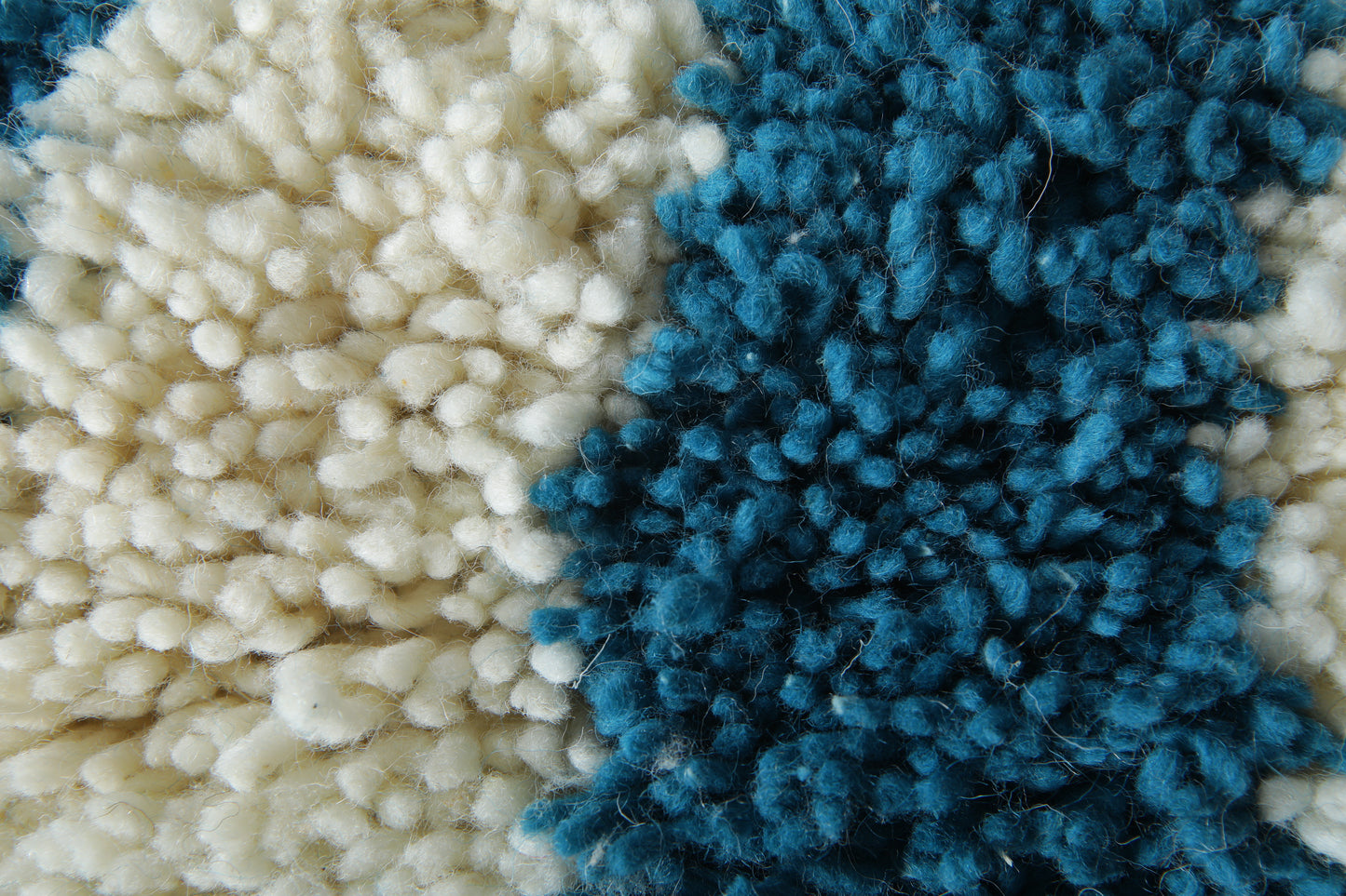 Custom Wave Pattern Rug – Handwoven Blue-Turquoise & White Moroccan Carpet